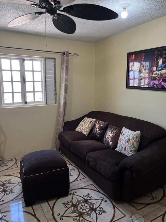Vantage Place Kingston Bagian luar foto